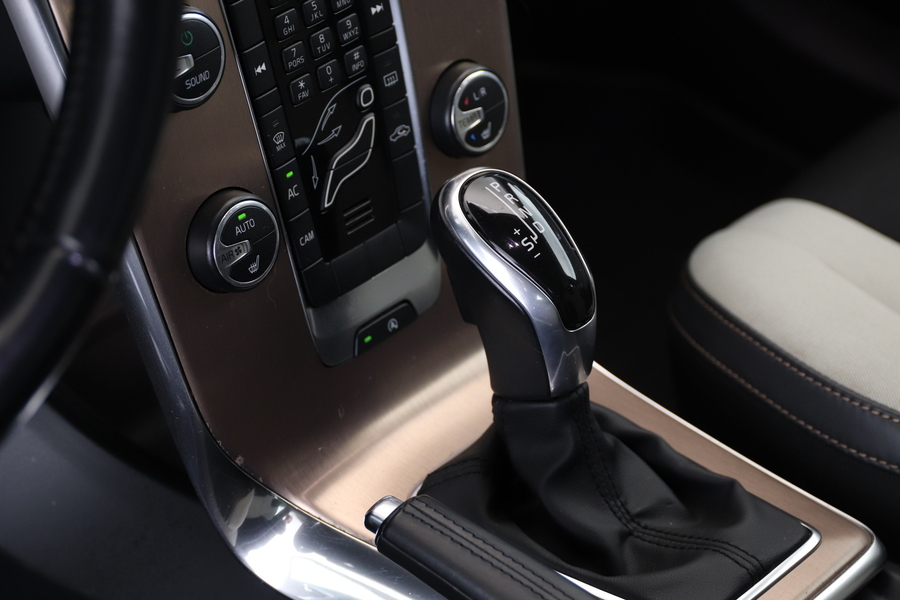 Volvo V40 Cross Country vaihtoauto