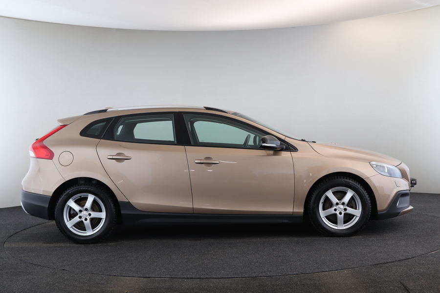 Volvo V40 Cross Country vaihtoauto