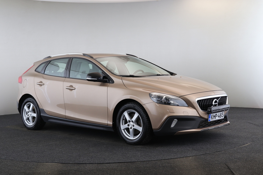 Volvo V40 Cross Country vaihtoauto