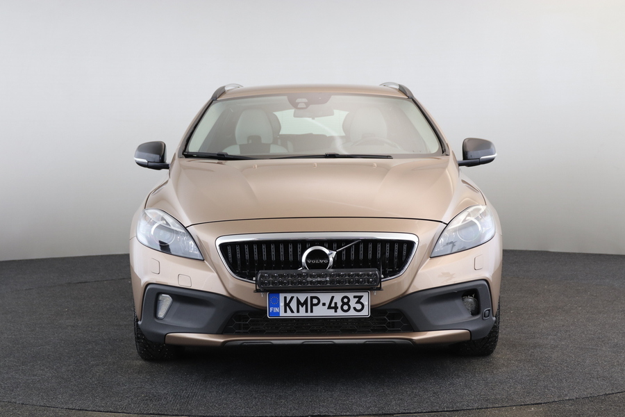 Volvo V40 Cross Country vaihtoauto