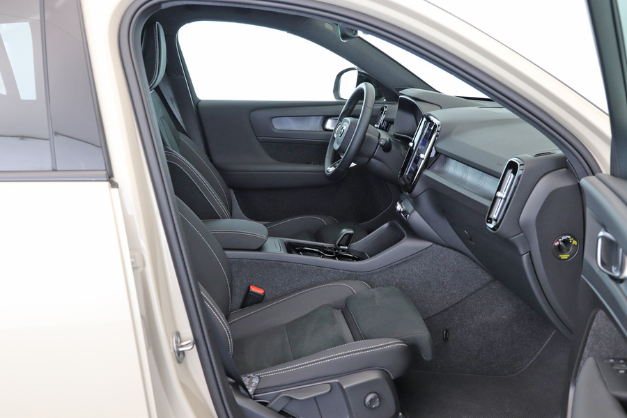 Volvo EX40 vaihtoauto