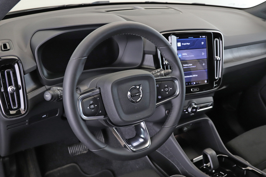 Volvo EX40 vaihtoauto