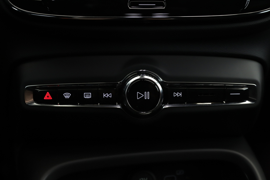 Volvo EX40 vaihtoauto