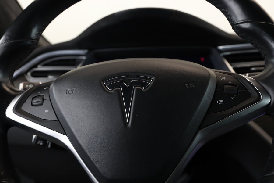 Tesla Model S vaihtoauto