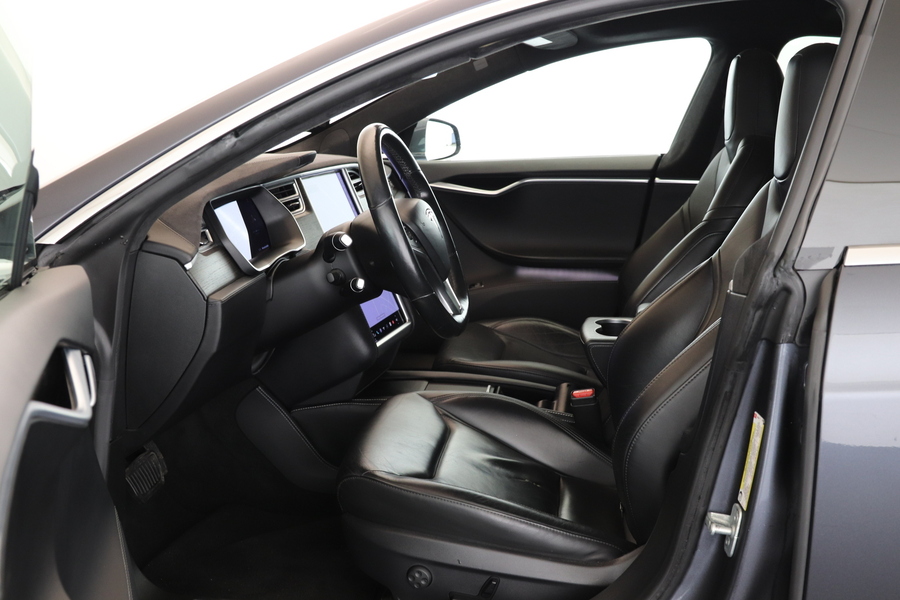 Tesla Model S vaihtoauto