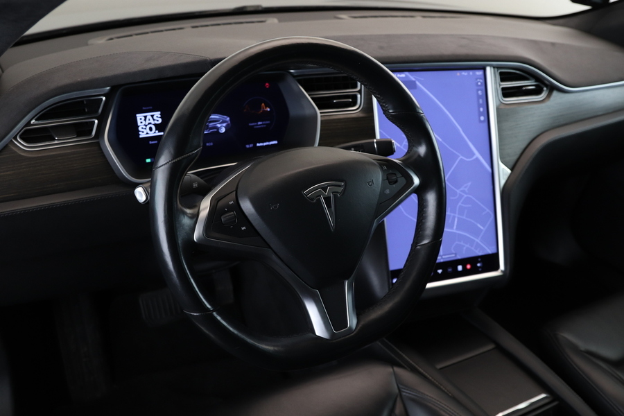 Tesla Model S vaihtoauto