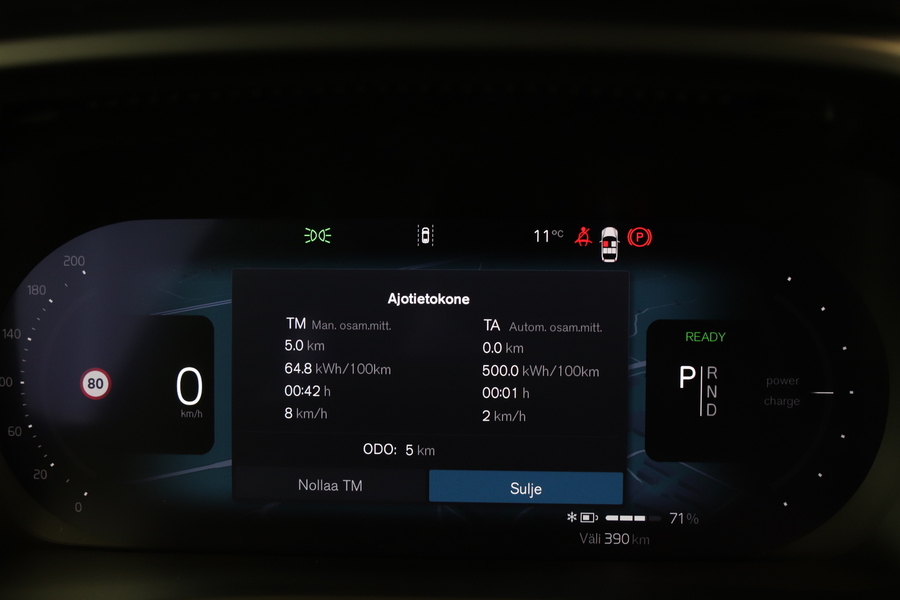 Volvo EC40 vaihtoauto