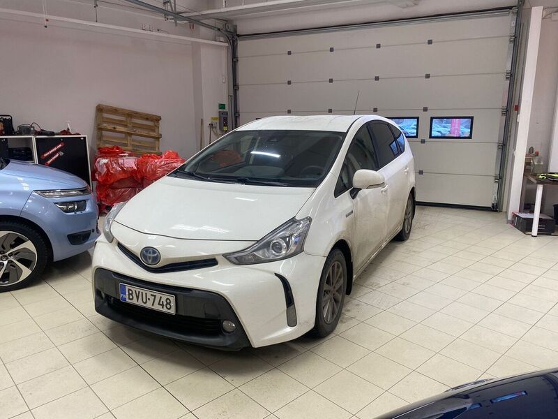 Toyota Prius+ vaihtoauto