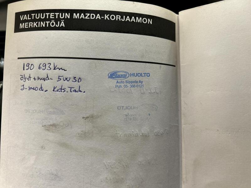 Mazda B2500 vaihtoauto