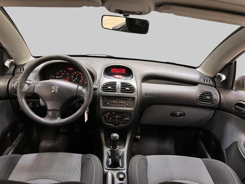Peugeot 206 vaihtoauto