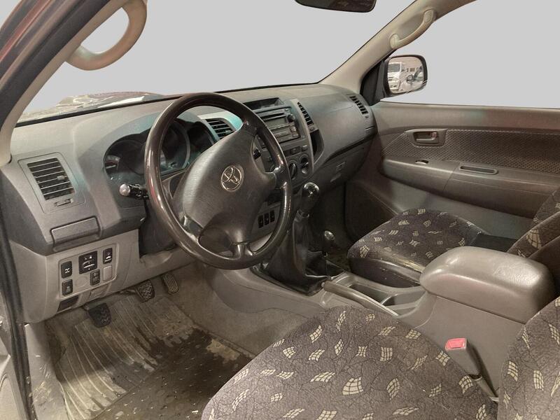 Toyota Hilux vaihtoauto