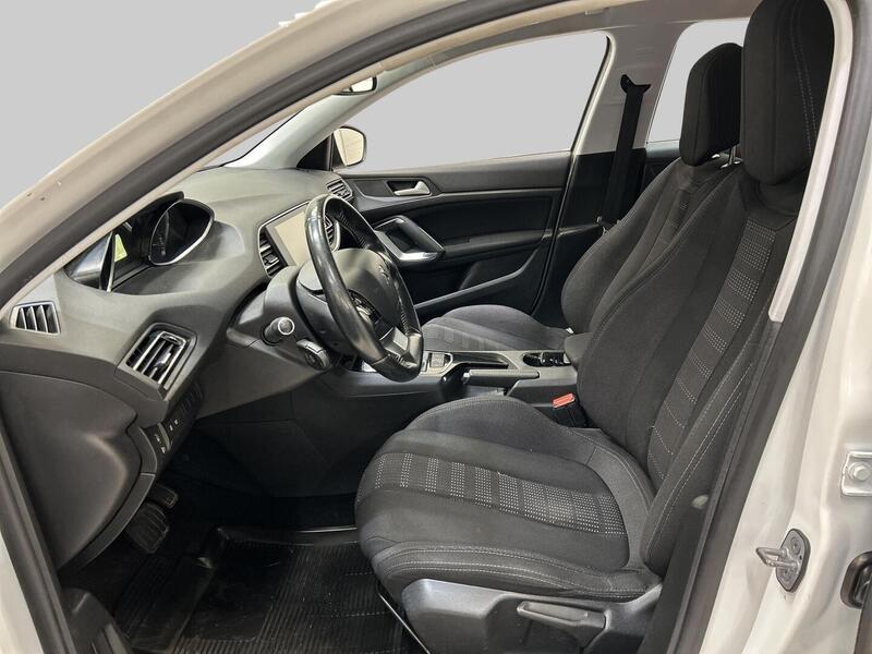 Peugeot 308 vaihtoauto