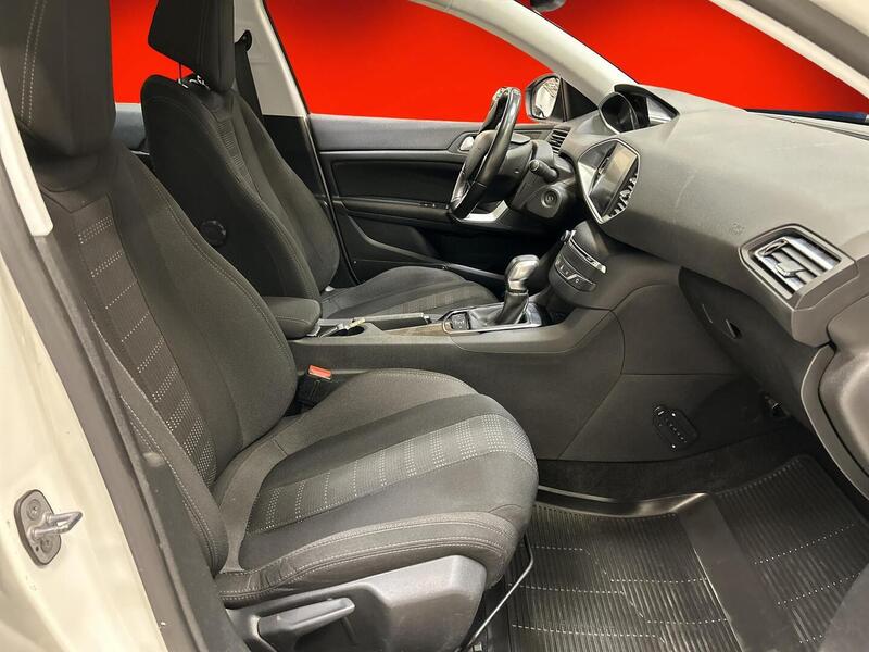 Peugeot 308 vaihtoauto