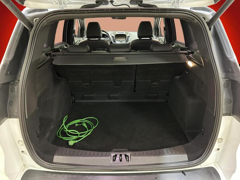 Ford Kuga vaihtoauto