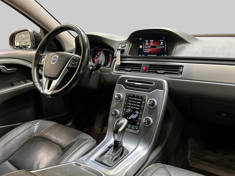 Volvo V70 vaihtoauto