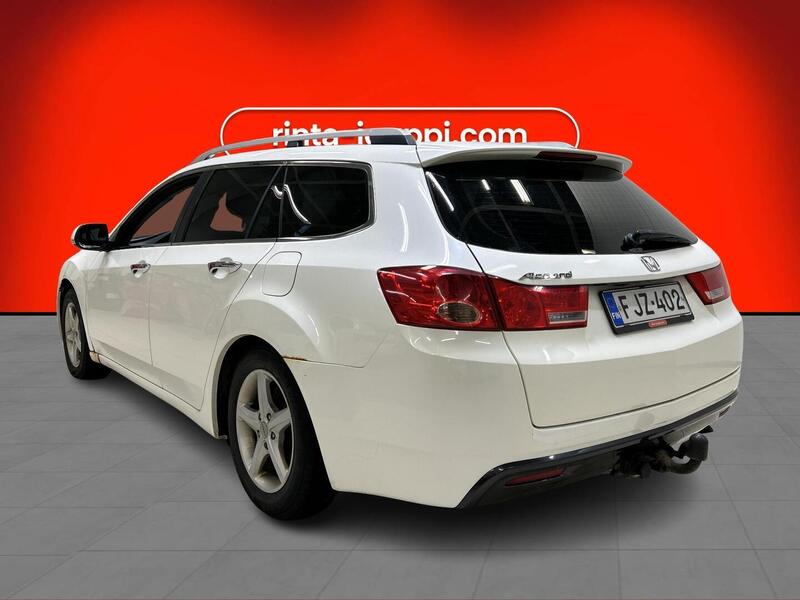 Honda Accord vaihtoauto