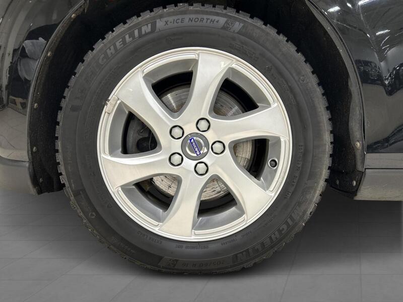 Volvo V40 Cross Country vaihtoauto