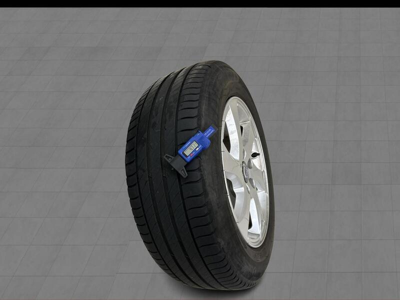 Volvo V40 Cross Country vaihtoauto