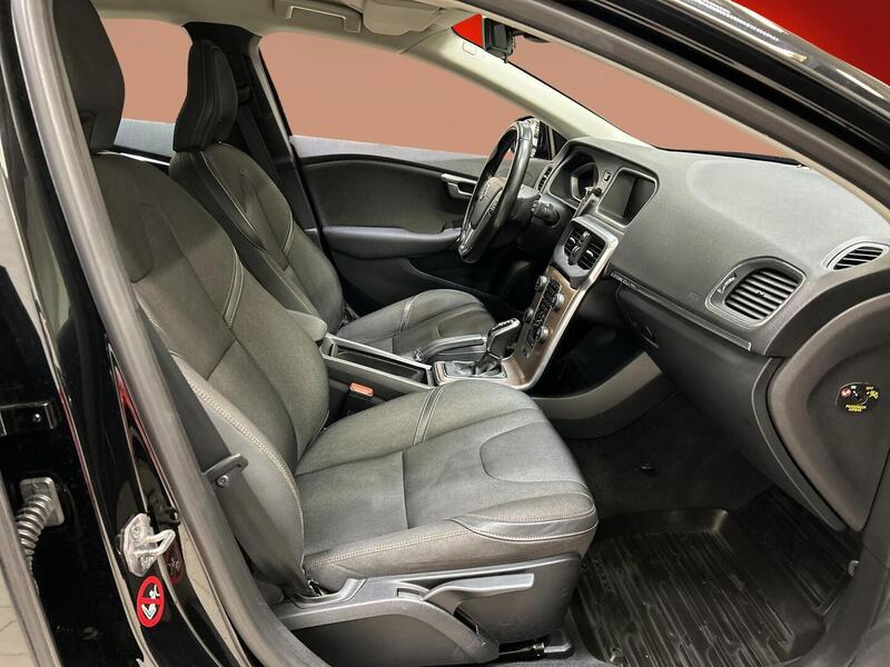 Volvo V40 Cross Country vaihtoauto