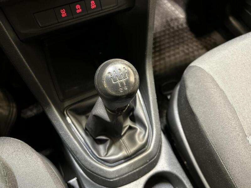 Volkswagen Caddy Maxi vaihtoauto