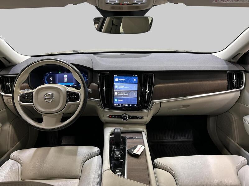 Volvo V90 Cross Country vaihtoauto