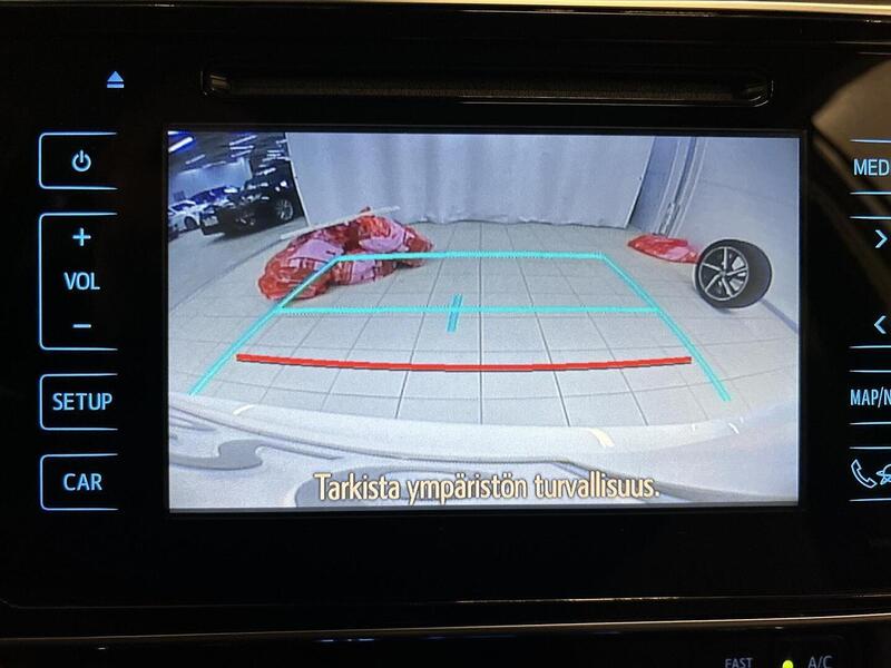 Toyota Auris vaihtoauto