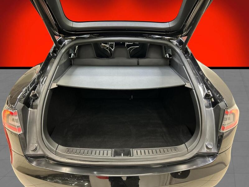 Tesla Model S vaihtoauto