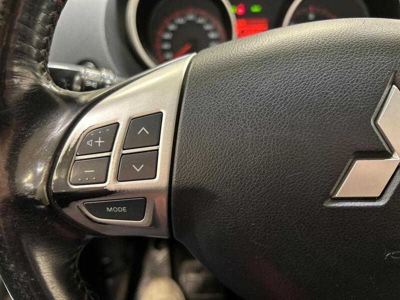 Mitsubishi Outlander vaihtoauto