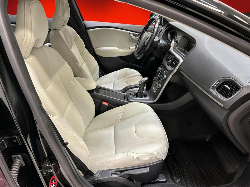 Volvo V40 vaihtoauto