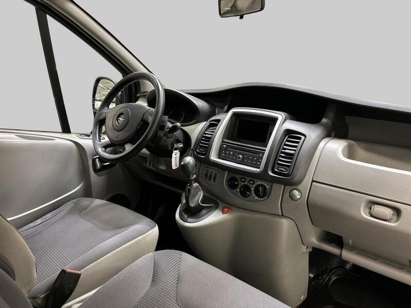 Opel Vivaro vaihtoauto