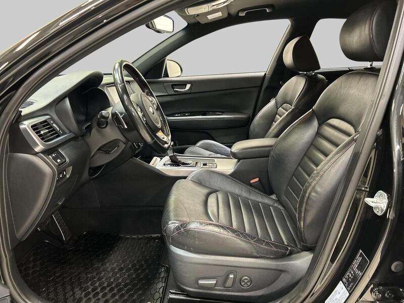 Kia Optima vaihtoauto