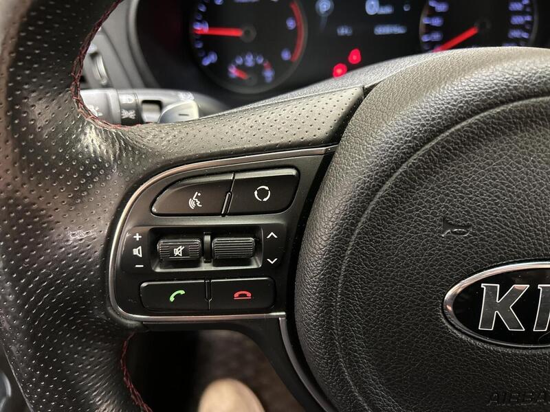 Kia Optima vaihtoauto