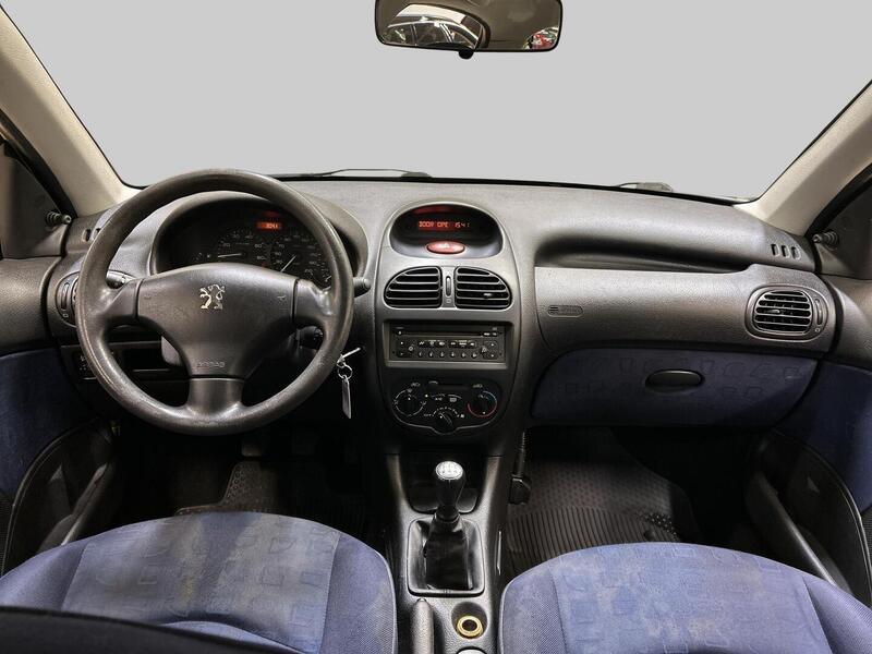 Peugeot 206 vaihtoauto