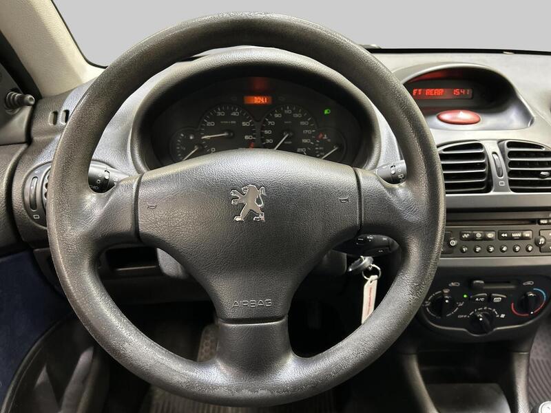 Peugeot 206 vaihtoauto