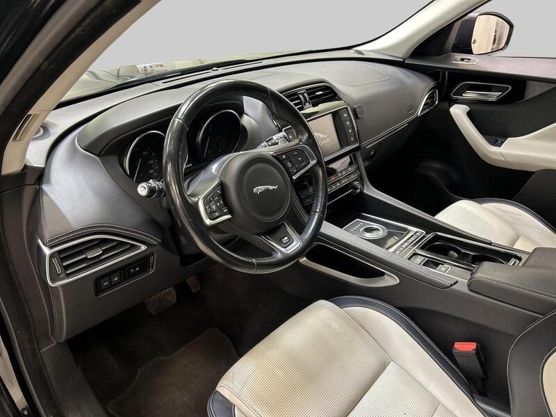 Jaguar F-PACE vaihtoauto