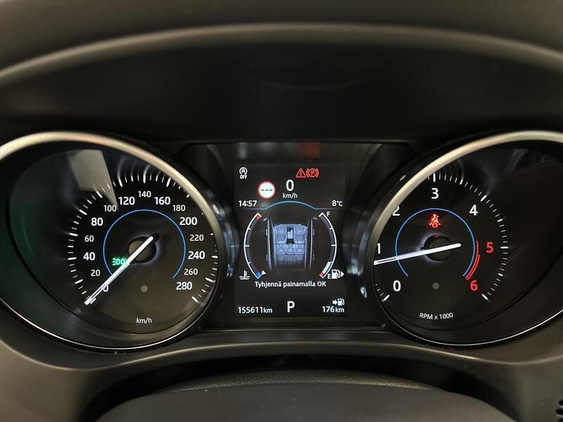 Jaguar F-PACE vaihtoauto