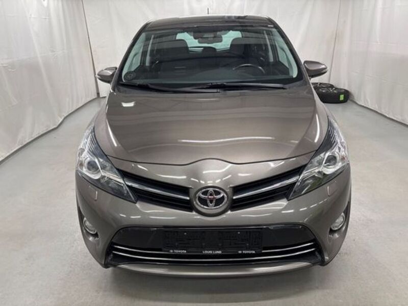 Toyota Verso vaihtoauto