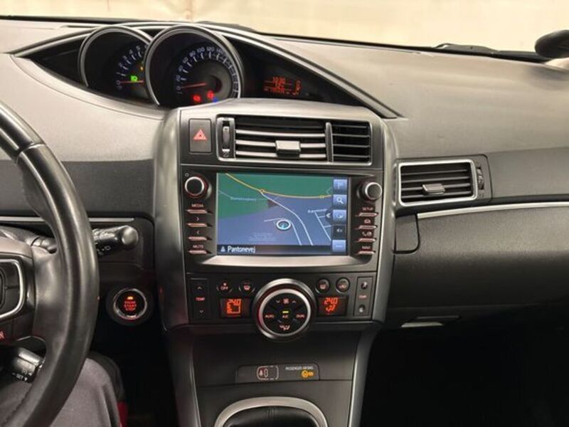 Toyota Verso vaihtoauto