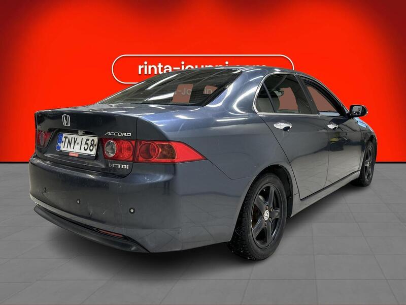 Honda Accord vaihtoauto