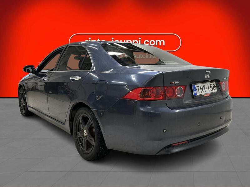 Honda Accord vaihtoauto