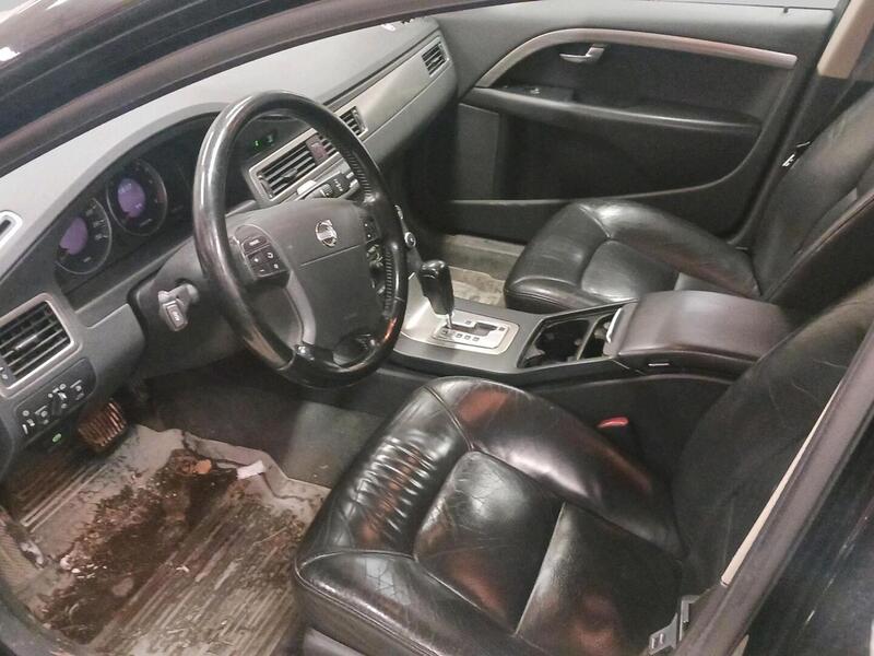 Volvo V70 vaihtoauto