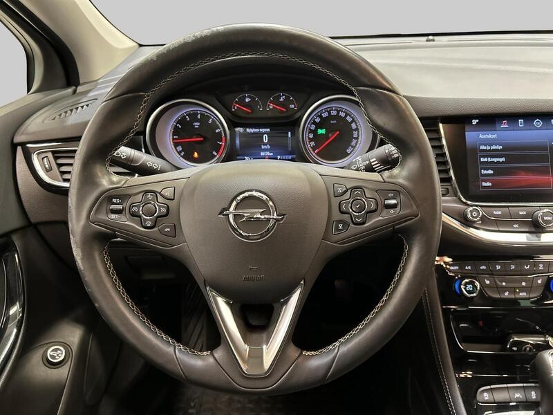 Opel Astra vaihtoauto