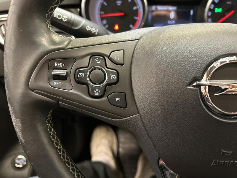 Opel Astra vaihtoauto