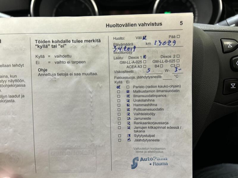 Opel Astra vaihtoauto