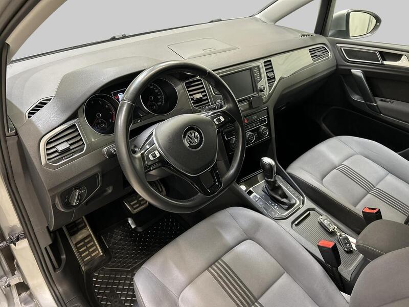 Volkswagen Golf Sportsvan vaihtoauto