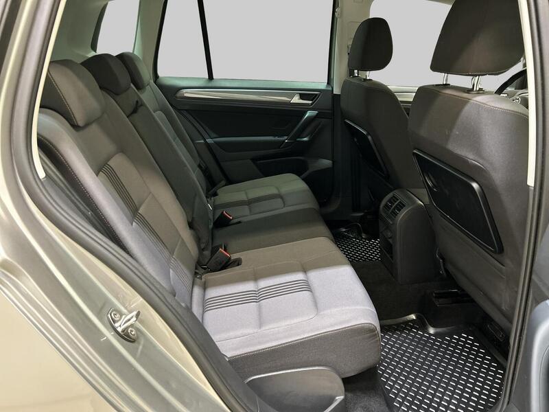 Volkswagen Golf Sportsvan vaihtoauto