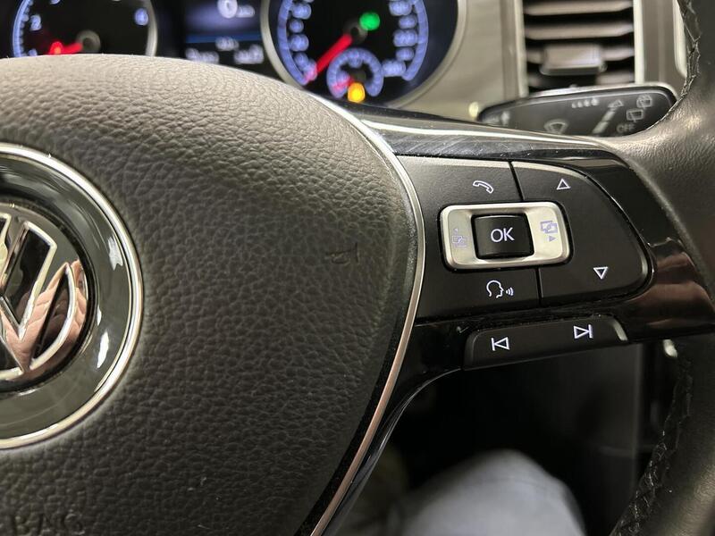 Volkswagen Golf Sportsvan vaihtoauto