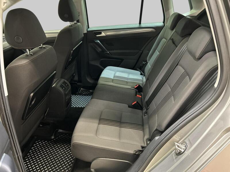 Volkswagen Golf Sportsvan vaihtoauto