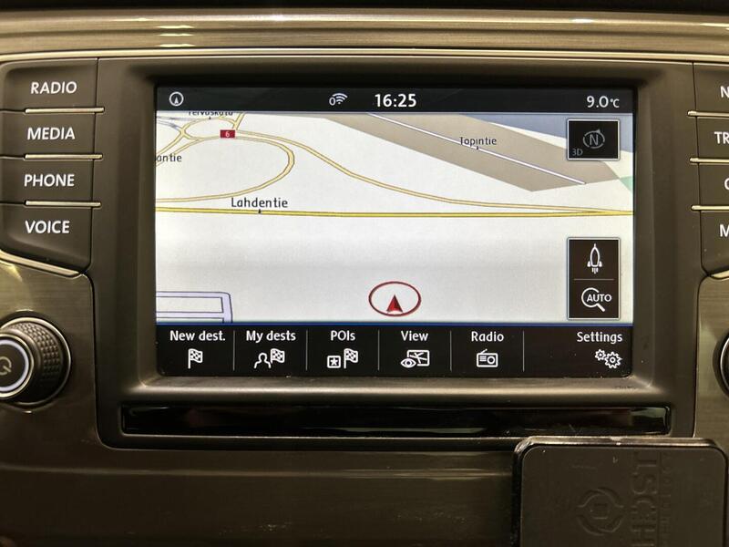 Volkswagen Golf Sportsvan vaihtoauto