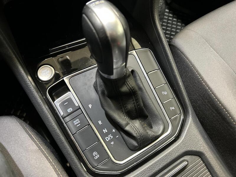 Volkswagen Golf Sportsvan vaihtoauto